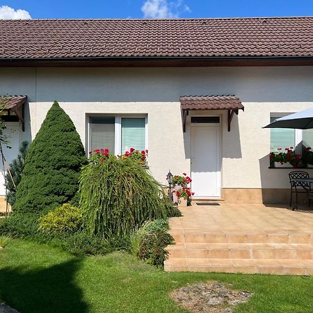 Privát Pekný dvor Apartamento Rajecké Teplice Exterior foto
