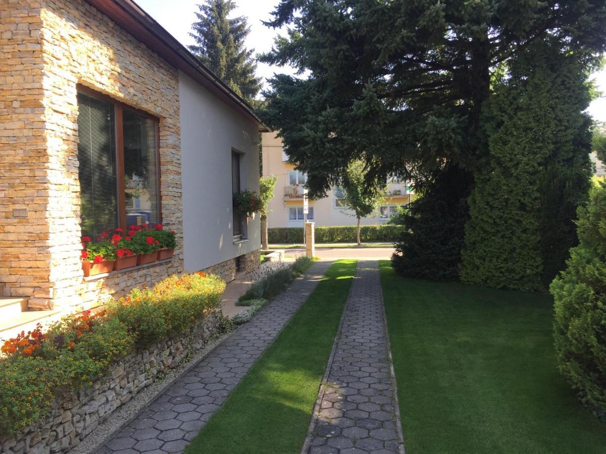 Privát Pekný dvor Apartamento Rajecké Teplice Exterior foto